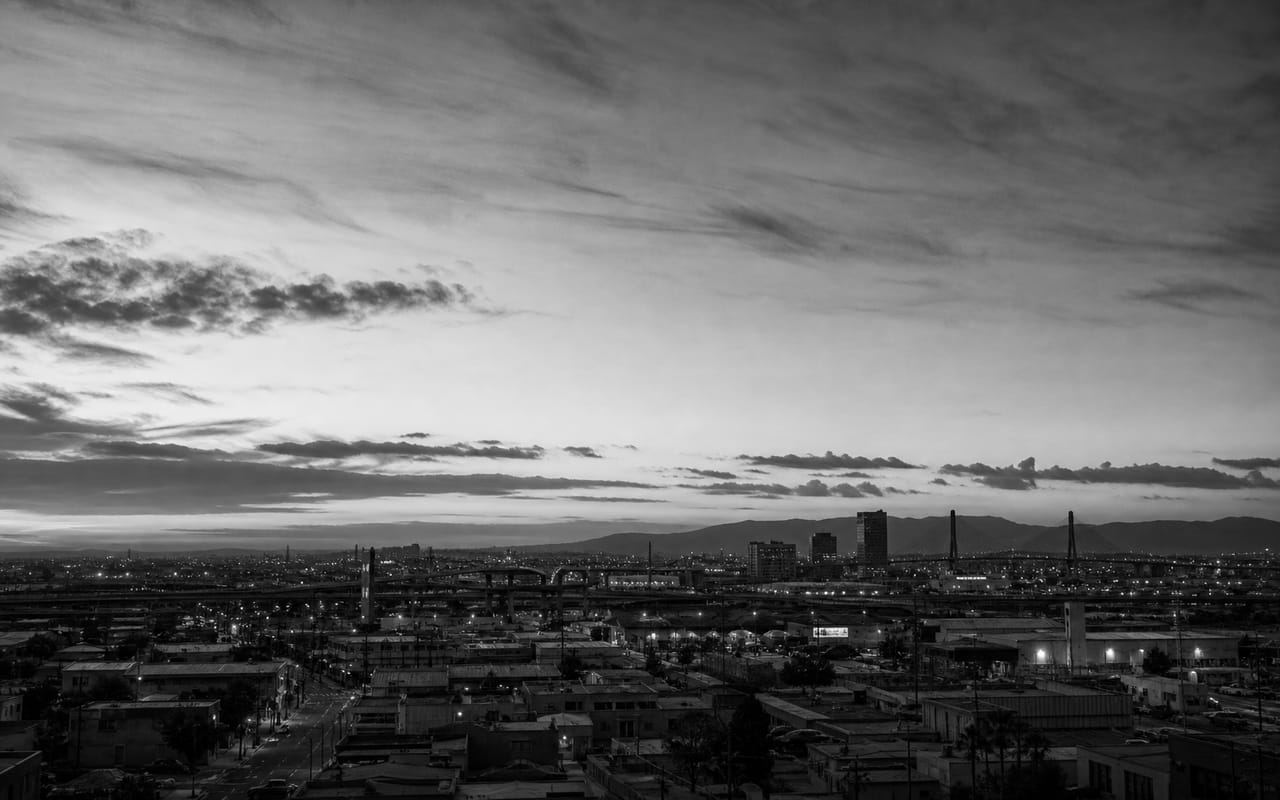 Skyline de Ciudad Juárez o puente internacional.